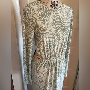 NWT Open Edit Patterned Long Sleeve Dress